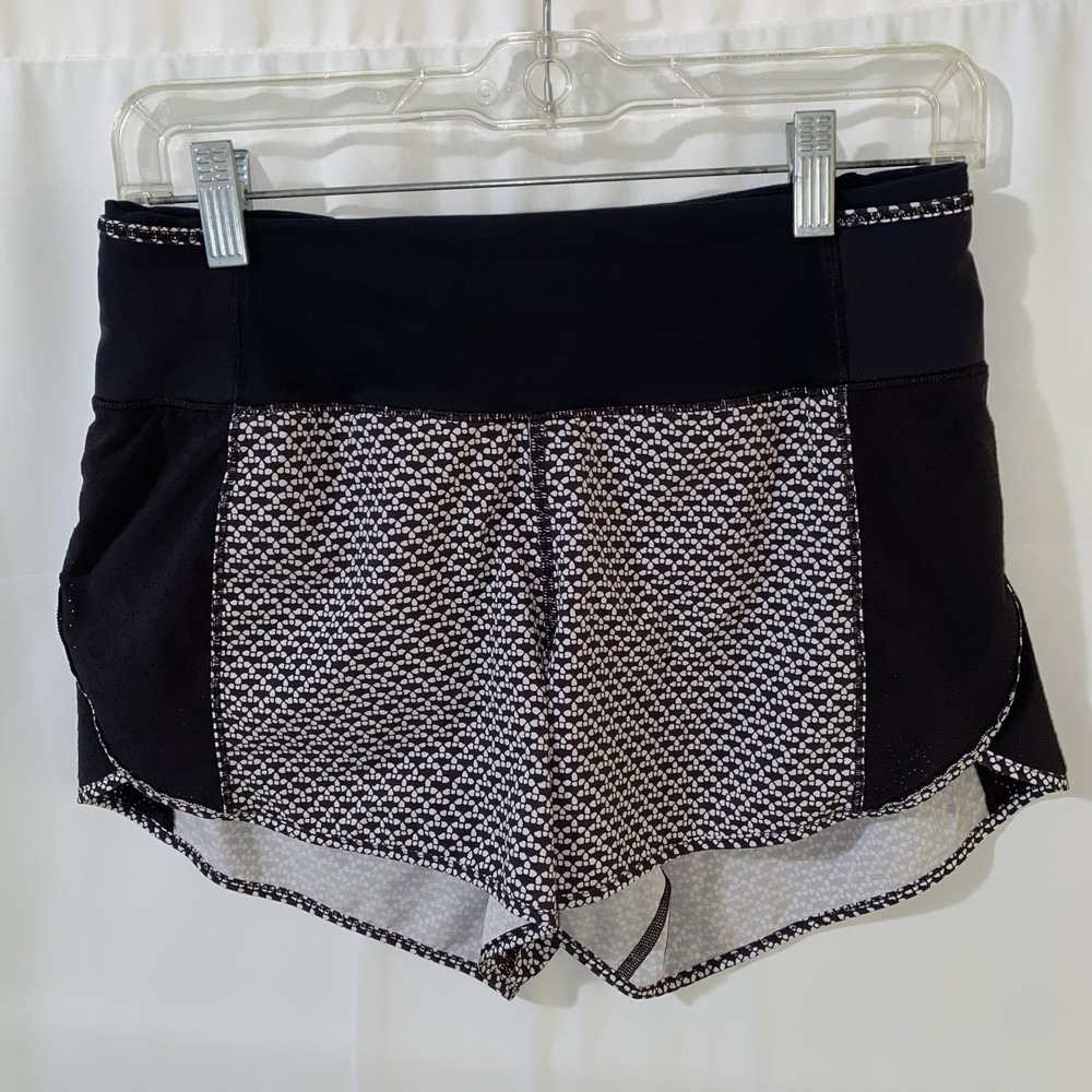 Lululemon Real Quick Short *Perforated 3.5" Monochromic Black‎ White Size 6